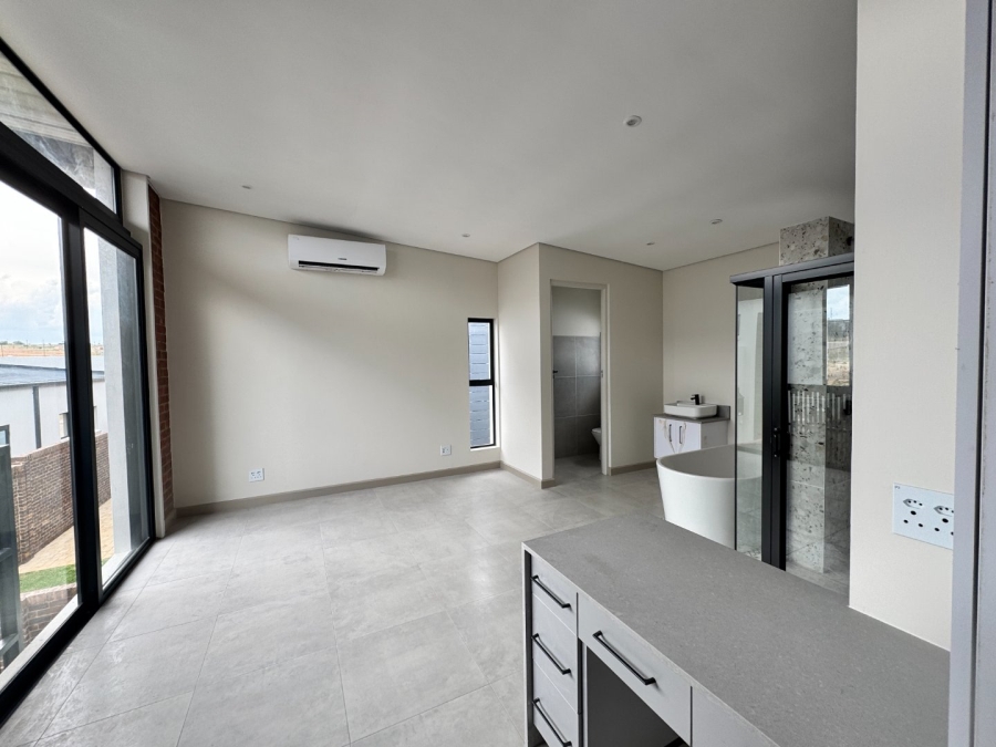 3 Bedroom Property for Sale in Helderzicht Eco Estate North West